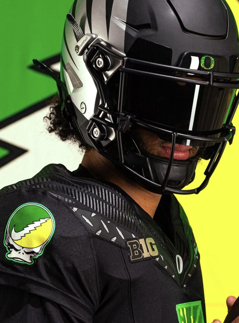 The Dancin’ Ducks: University of Oregon Reveals Grateful Dead Inspired Uniforms
